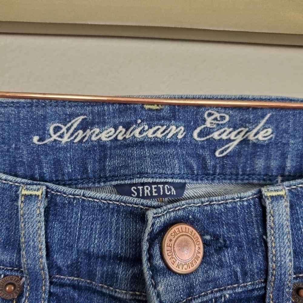 American Eagle Shortie Hi High Rise Denim Medium Wash Jean Shorts AE 4 90s - Picture 3 of 9